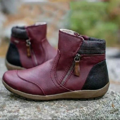 Elegant and detailed supportive Boots