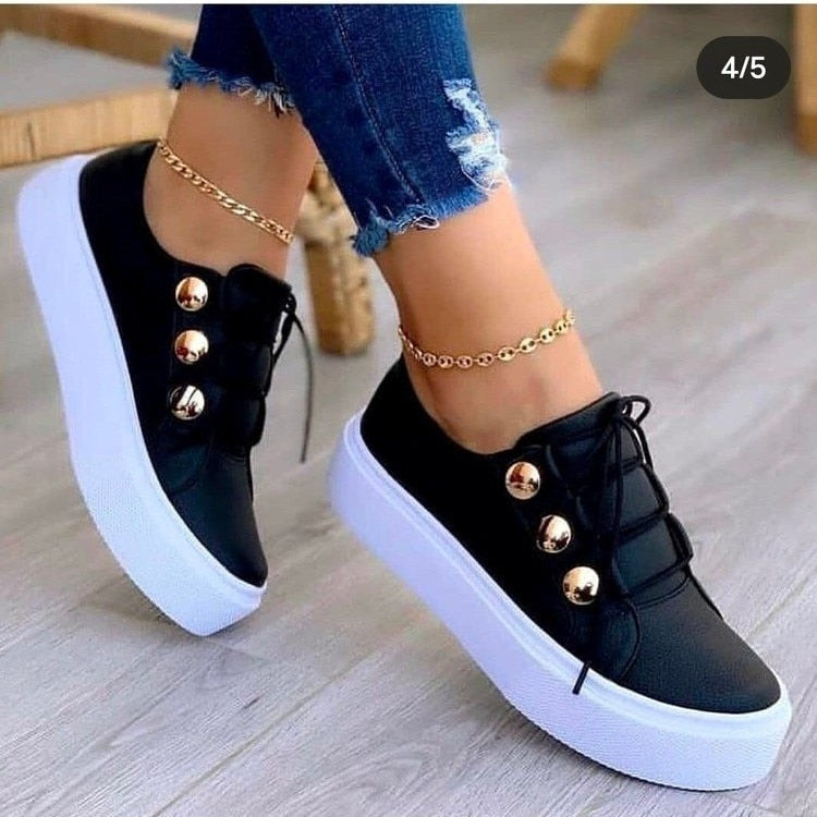 Trendy summer trainers