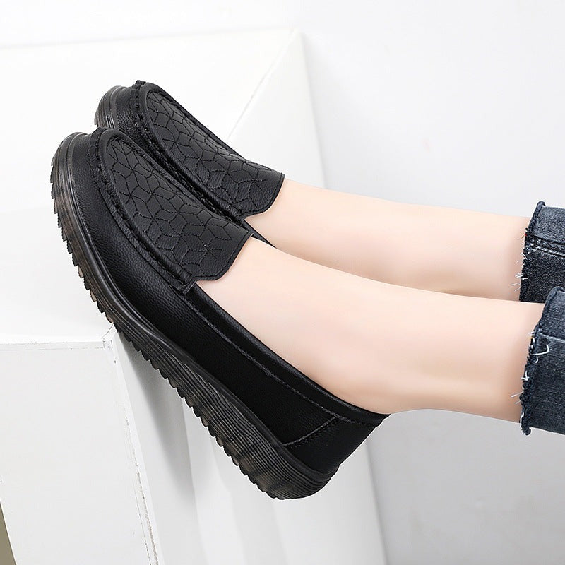 Two-layer cowhide flat shoes