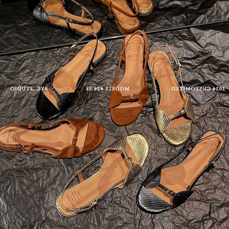 Leather sandals with open toe