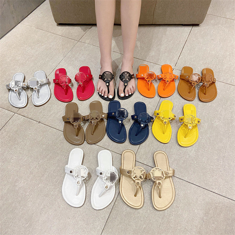 Comfortable and airy sandals