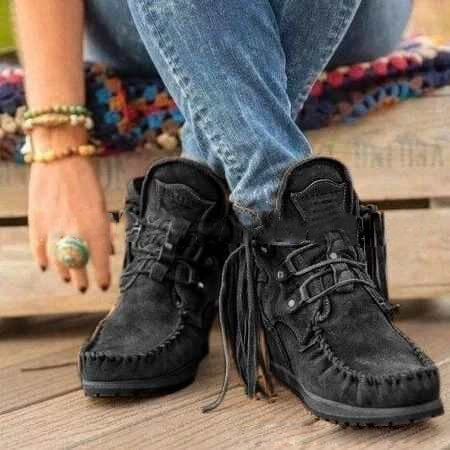 Comfortable and fashionable orthopedic Boots