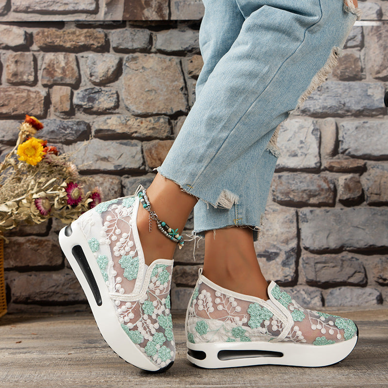 Women's Flower Embroidery Platform Sneakers