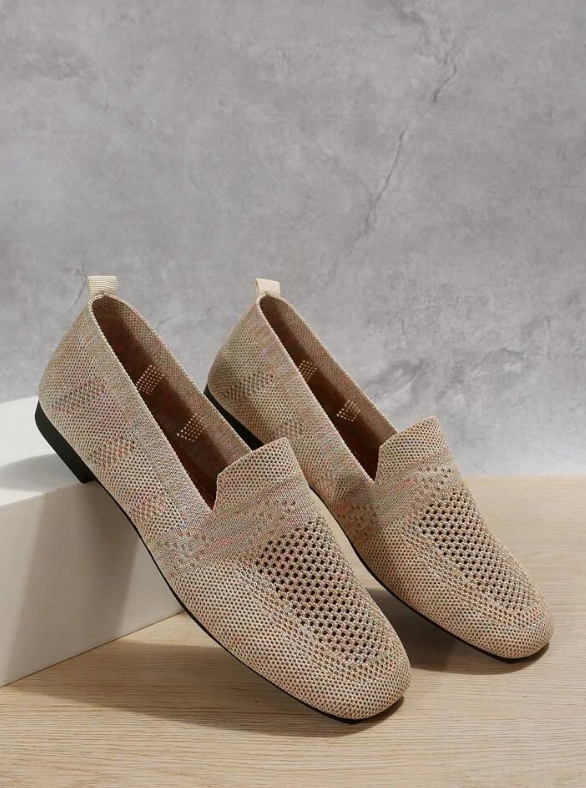 Women's flat shoes in breathable mesh fabric