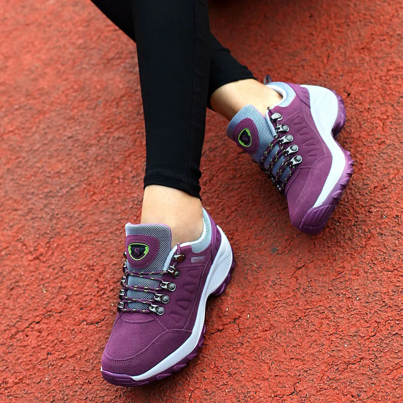 Anti-slip running shoes