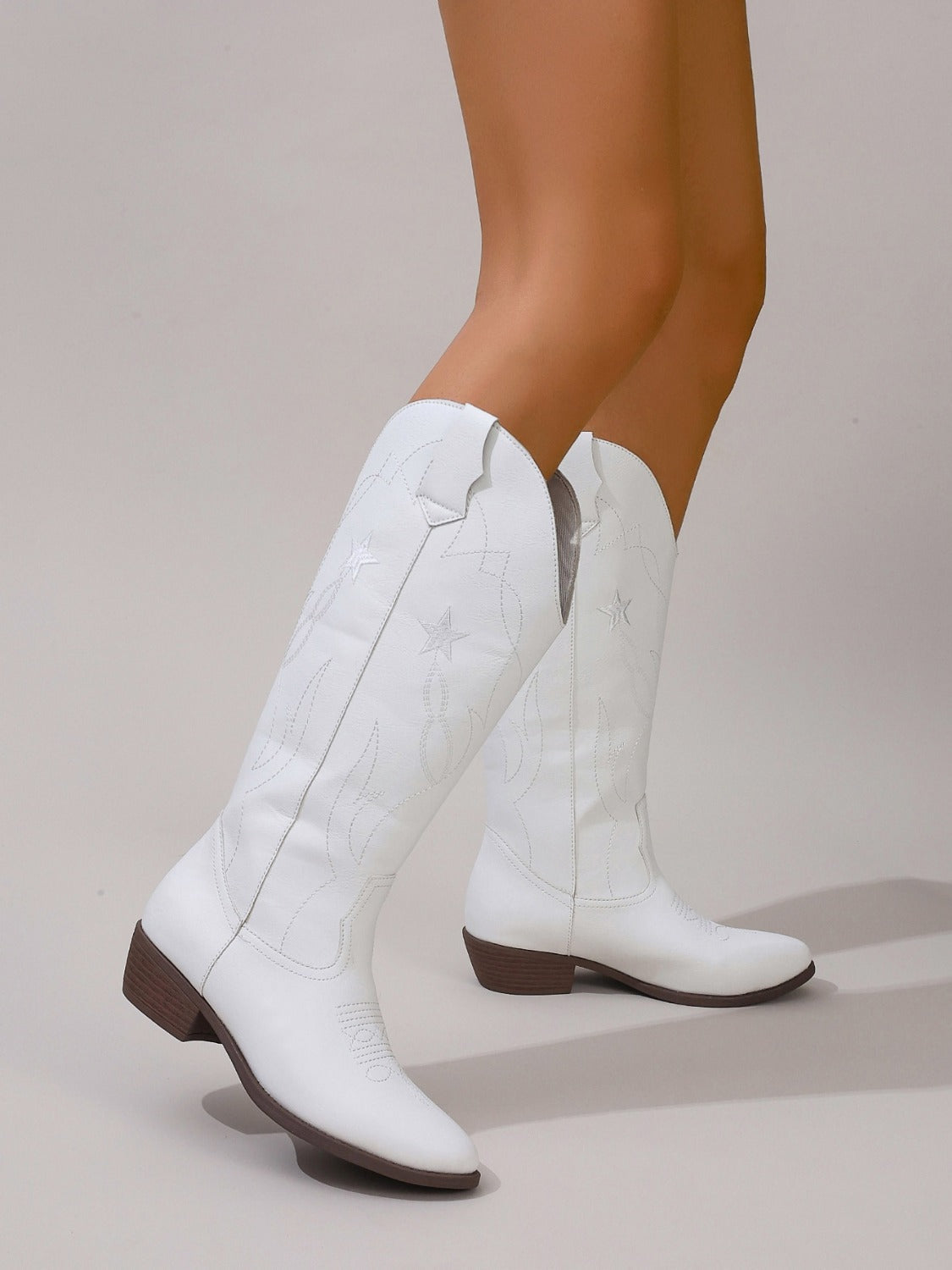 Fashionable and supportive orthopedic Boots